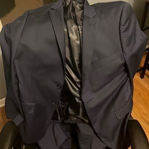 Men’s Navy Suit, 42/36 pants, 40 jacket